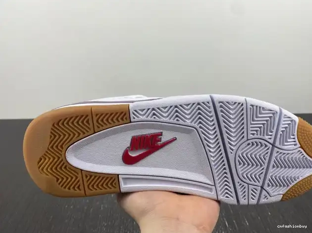 SB DR5415-150 Jordan Retro 4 0628